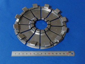 材質：ステン(SUS440C),サイズ：160mm×18L,旋盤,MC,ワイヤーカット,バレル研磨,端面溝,外径溝